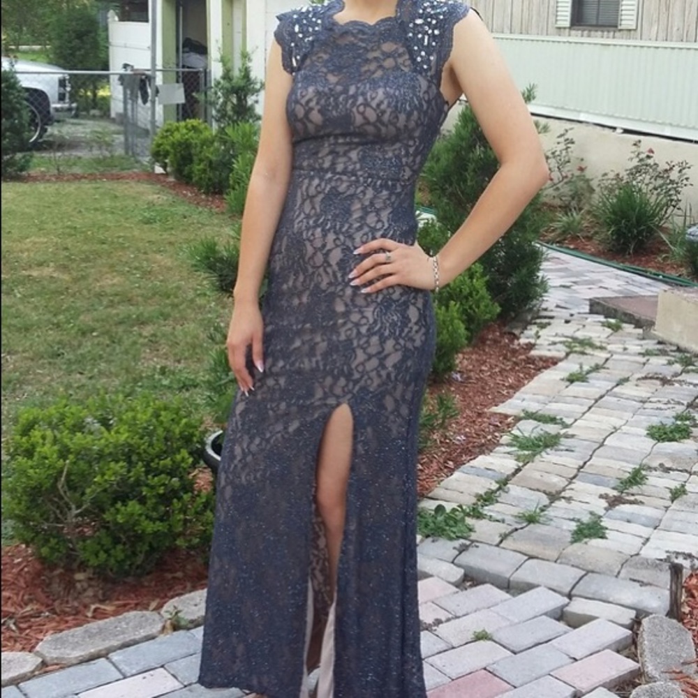 I wore once! Very beautiful and detailed! ✨